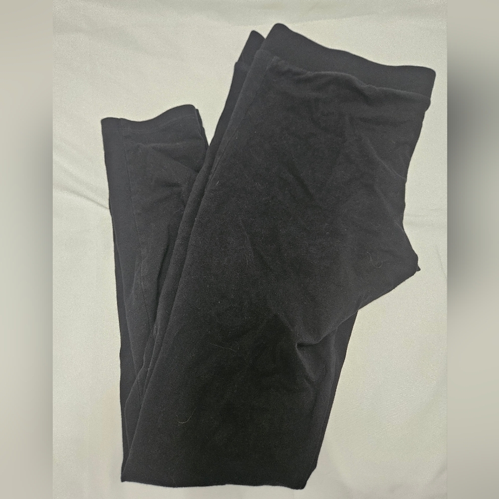Liz Lange Black Maternity Leggings!